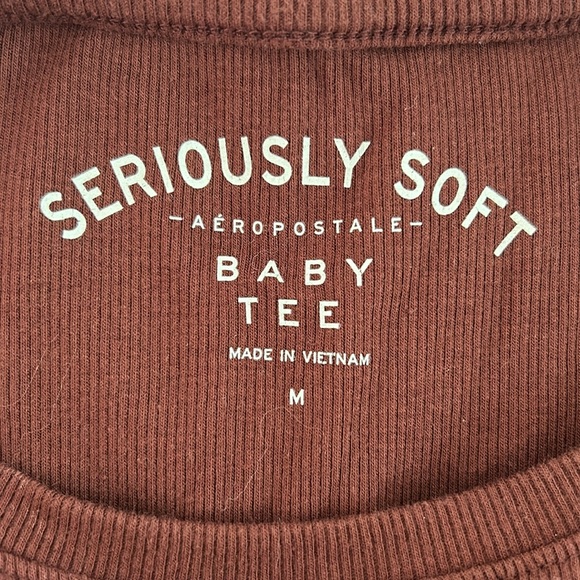 Aeropostale Baby Tee Size Medium - Picture 4 of 4